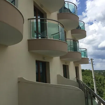 Pensiune емона,обзор